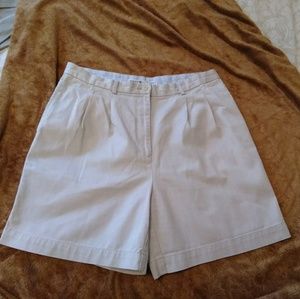 TOMMY HILFIGER khaki shorts